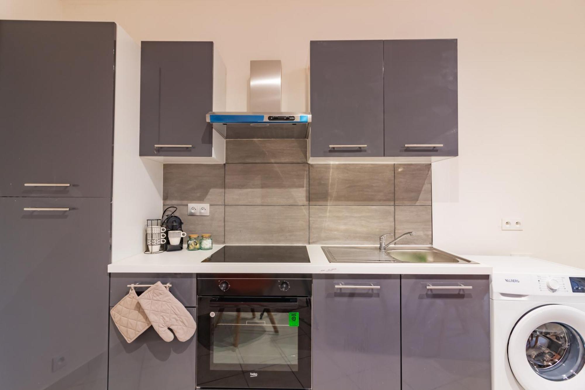 Spacieux Appartement En Plein Coeur De ベジエ エクステリア 写真