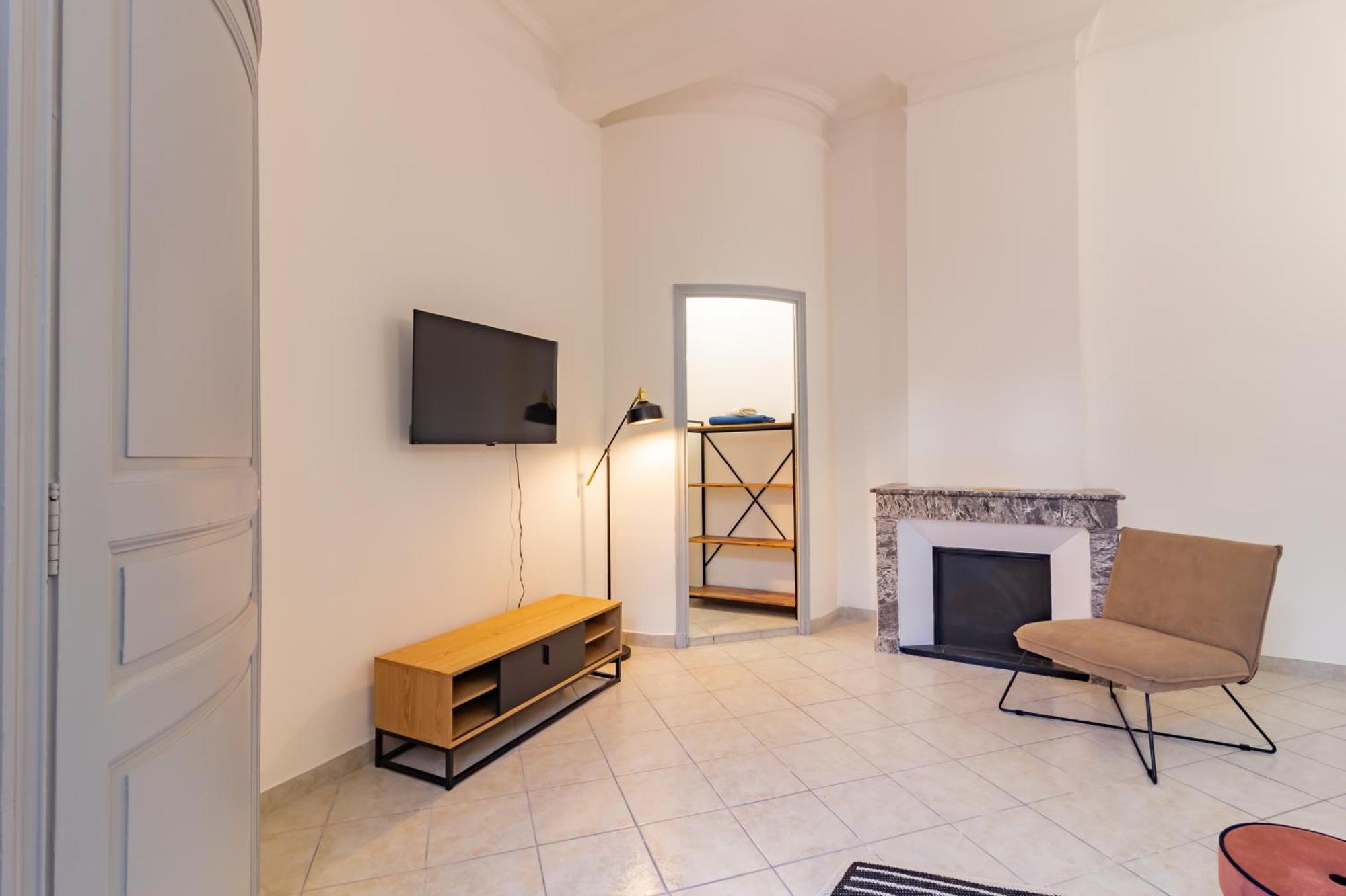 Spacieux Appartement En Plein Coeur De ベジエ エクステリア 写真
